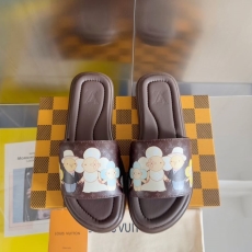 Louis Vuitton Slippers